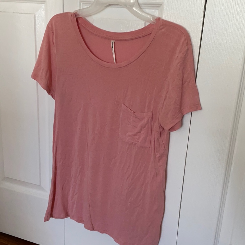 Short sleeve pink cotton tee
